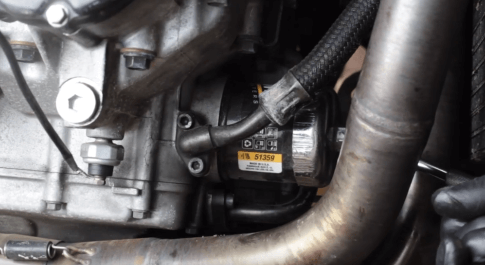 Suzuki motorcycle oil change service